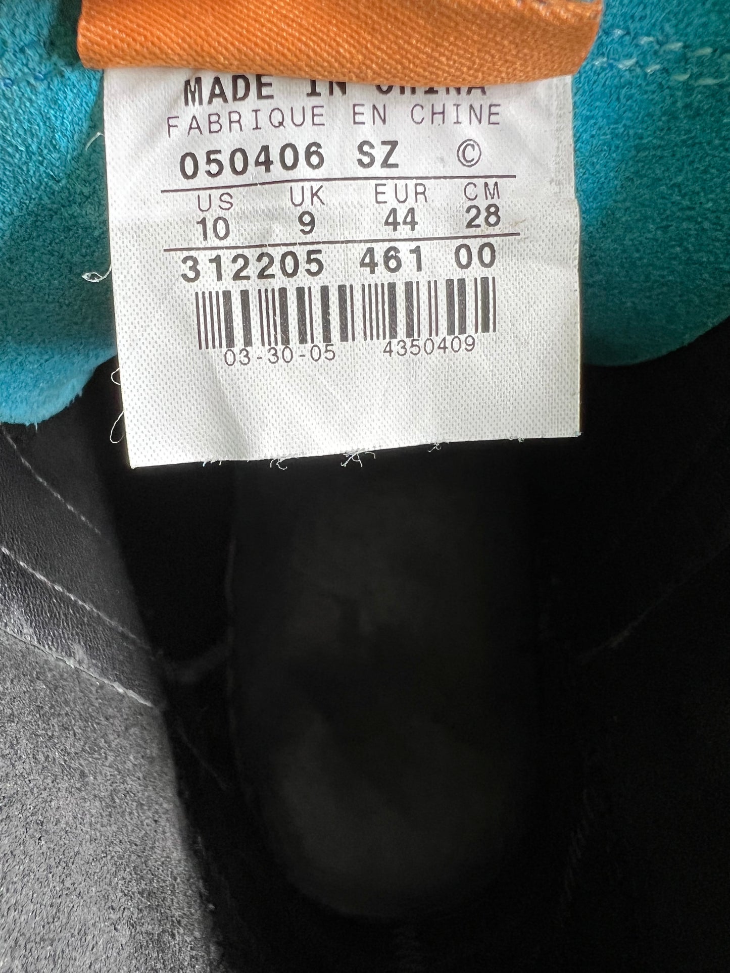 SALE UNDFTD NL UK 9 2005