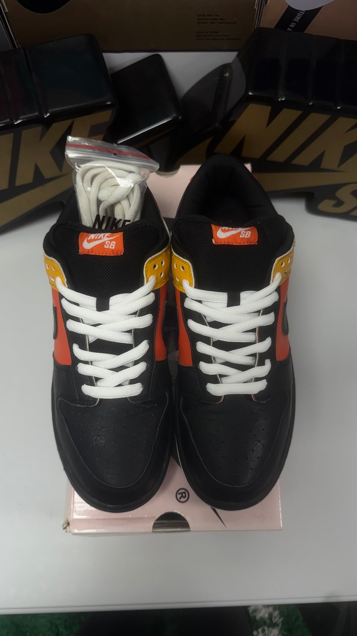 RAYGUN BLACK UK 9 2005