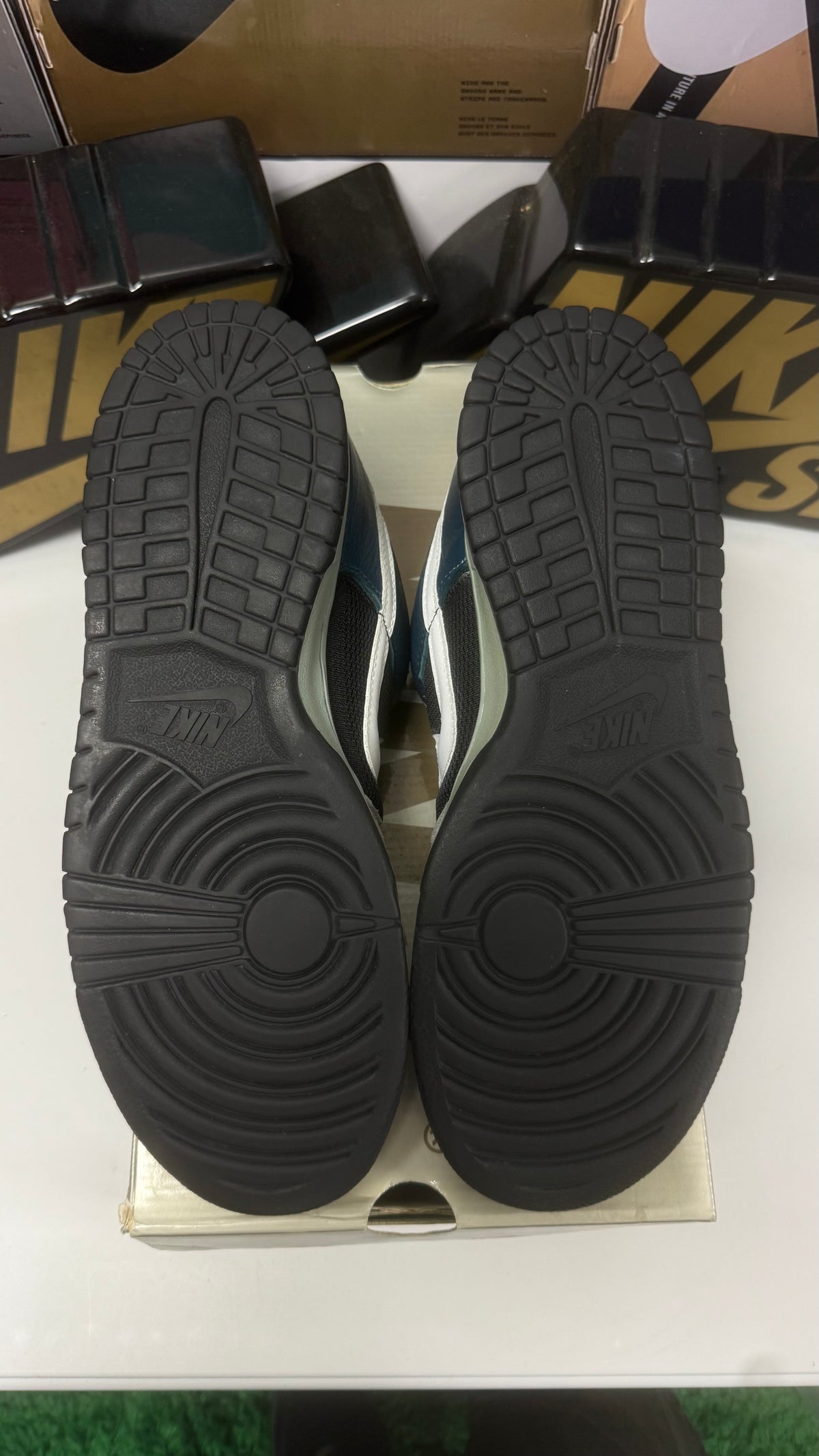 FUTURA UK 10 2003