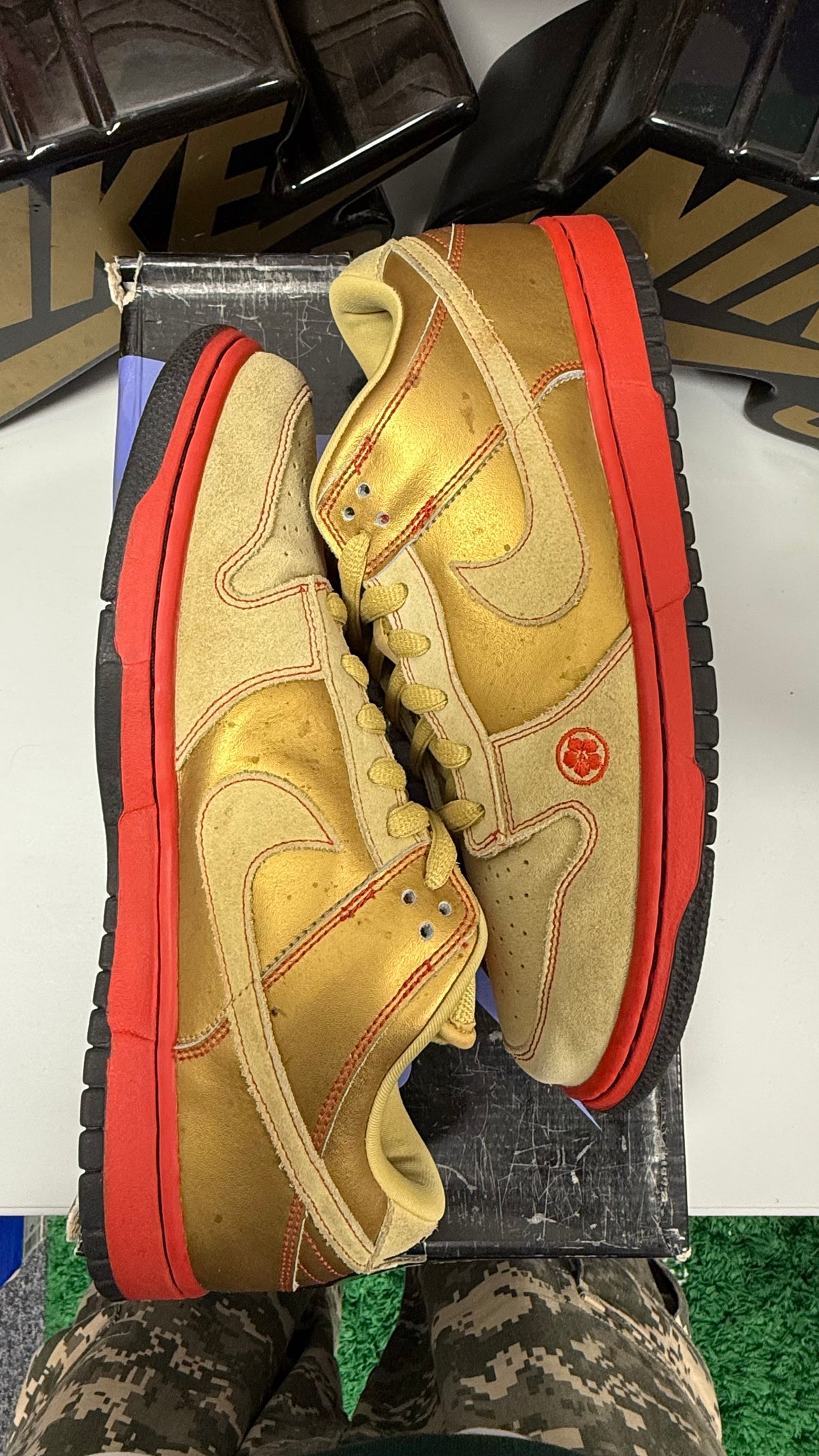 MONEY CAT LOW UK 9.5 2006