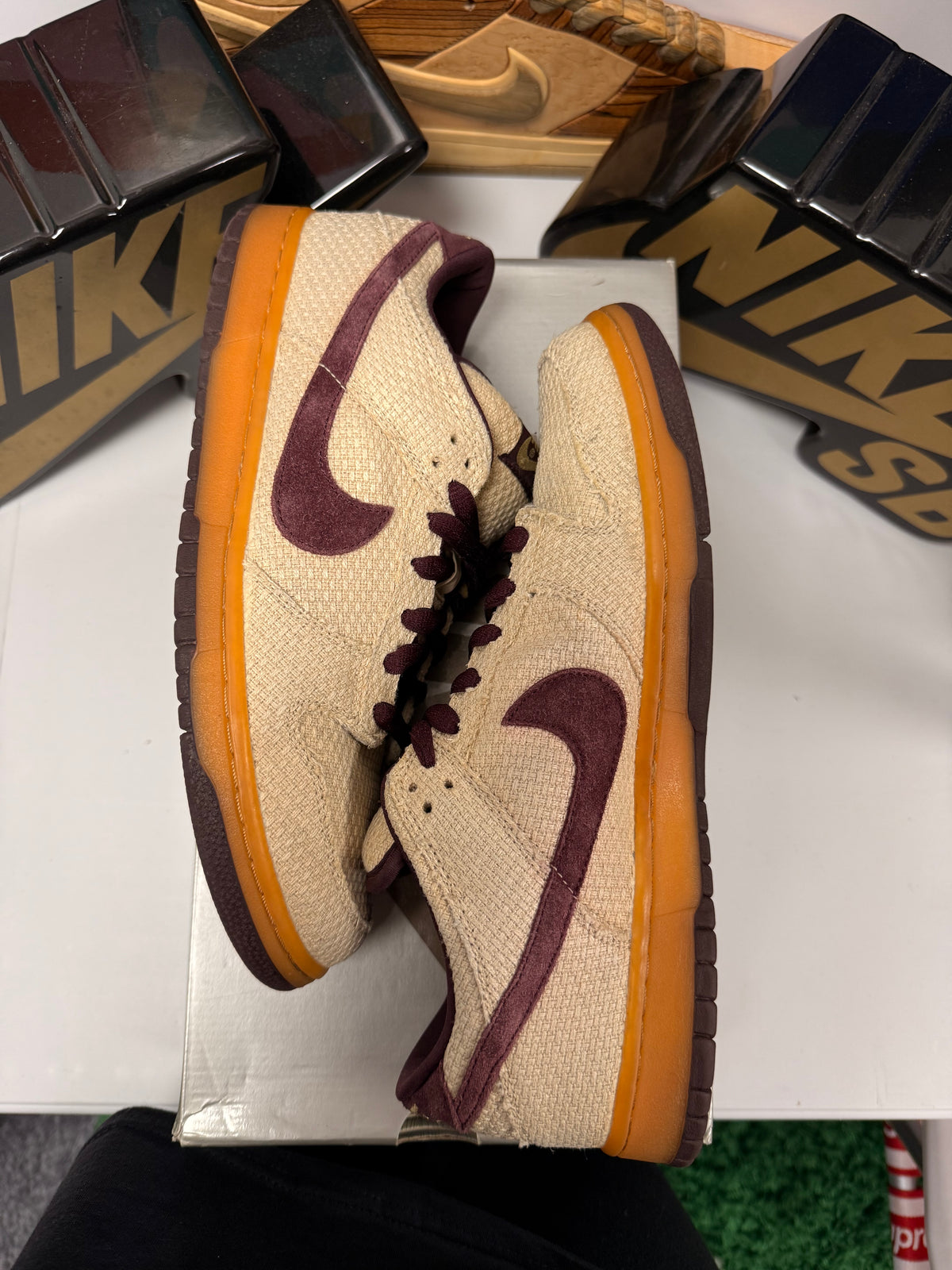 MAHOGANY HEMP UK10 2004