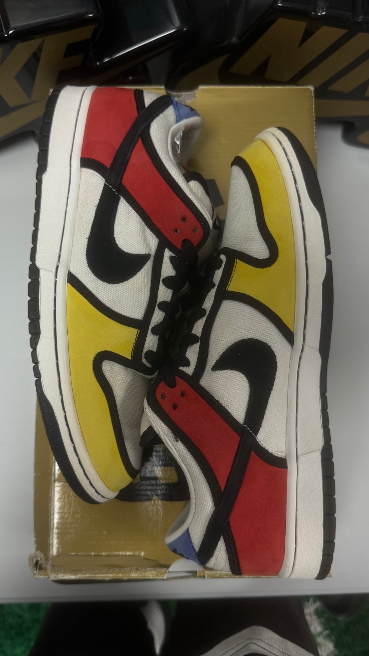 MONDRIAN UK 9 2007