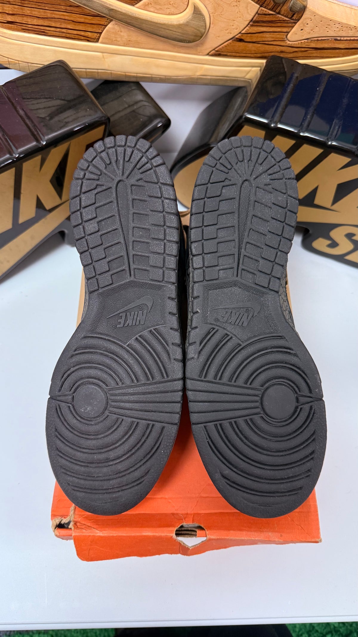 HUFQUAKE UK 8.5 2006