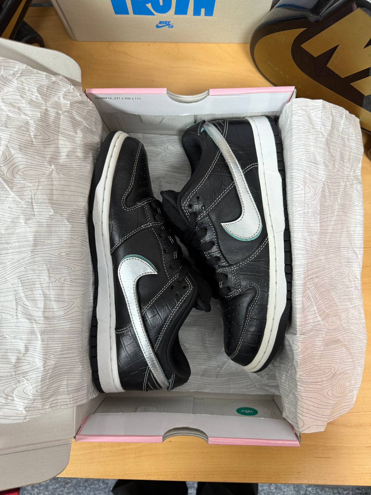 TIFFANY DIAMOND BLACK UK 6.5 2018