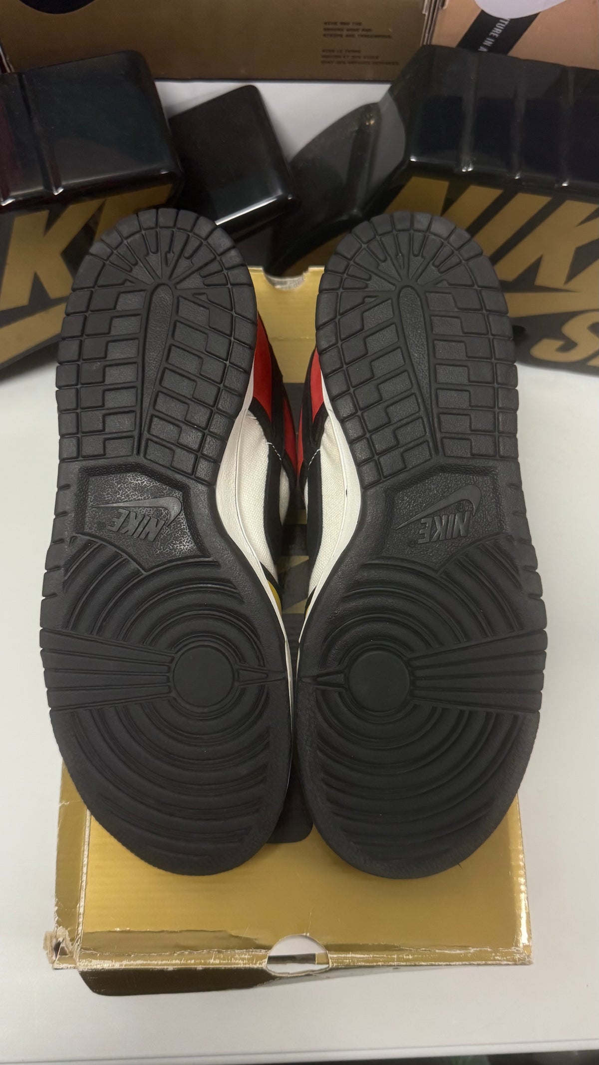 MONDRIAN UK 9 2007