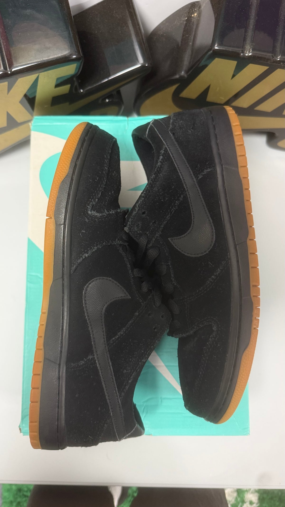 ISHOD BLACK GUM UK 9 2016
