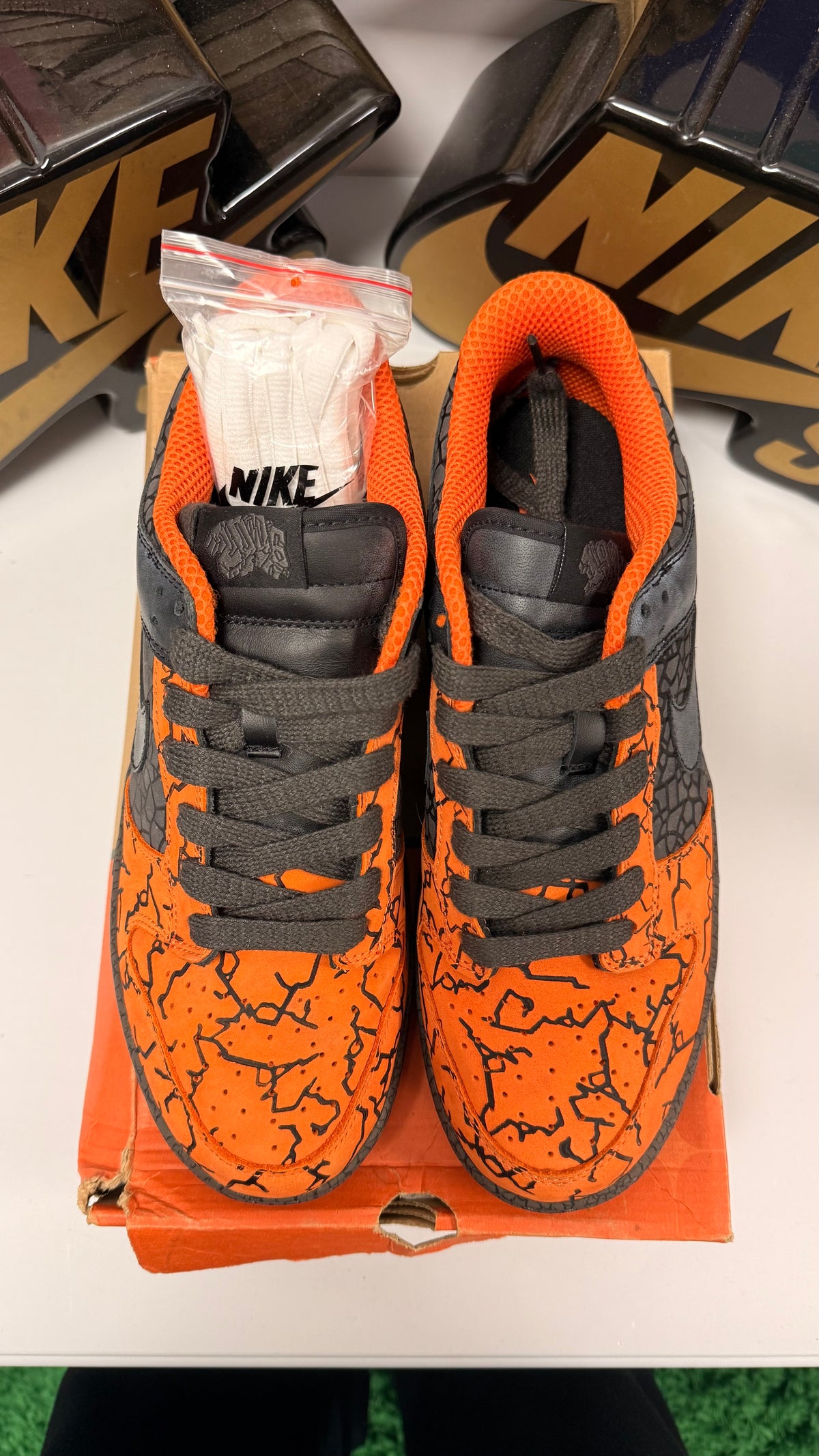 HUFQUAKE UK 8.5 2006
