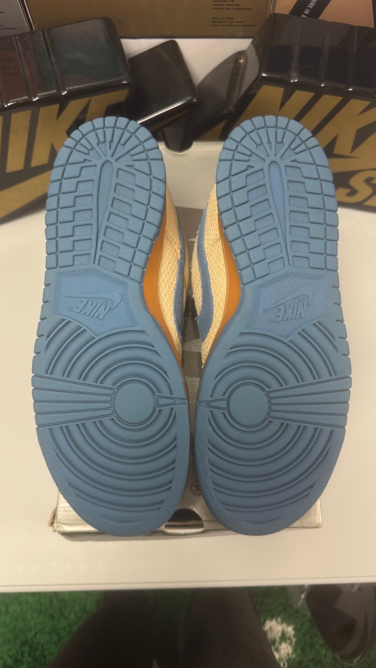 BLUE HEMP UK 10 2004