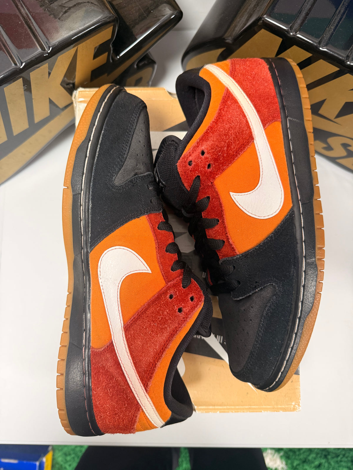 UN RAYGUN UK 9.5