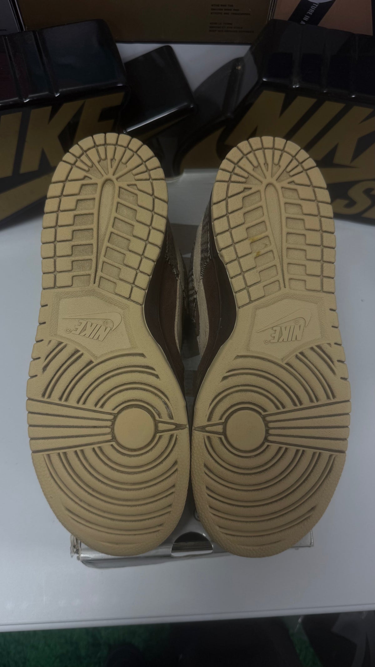 TWEED LOW UK 9 2004