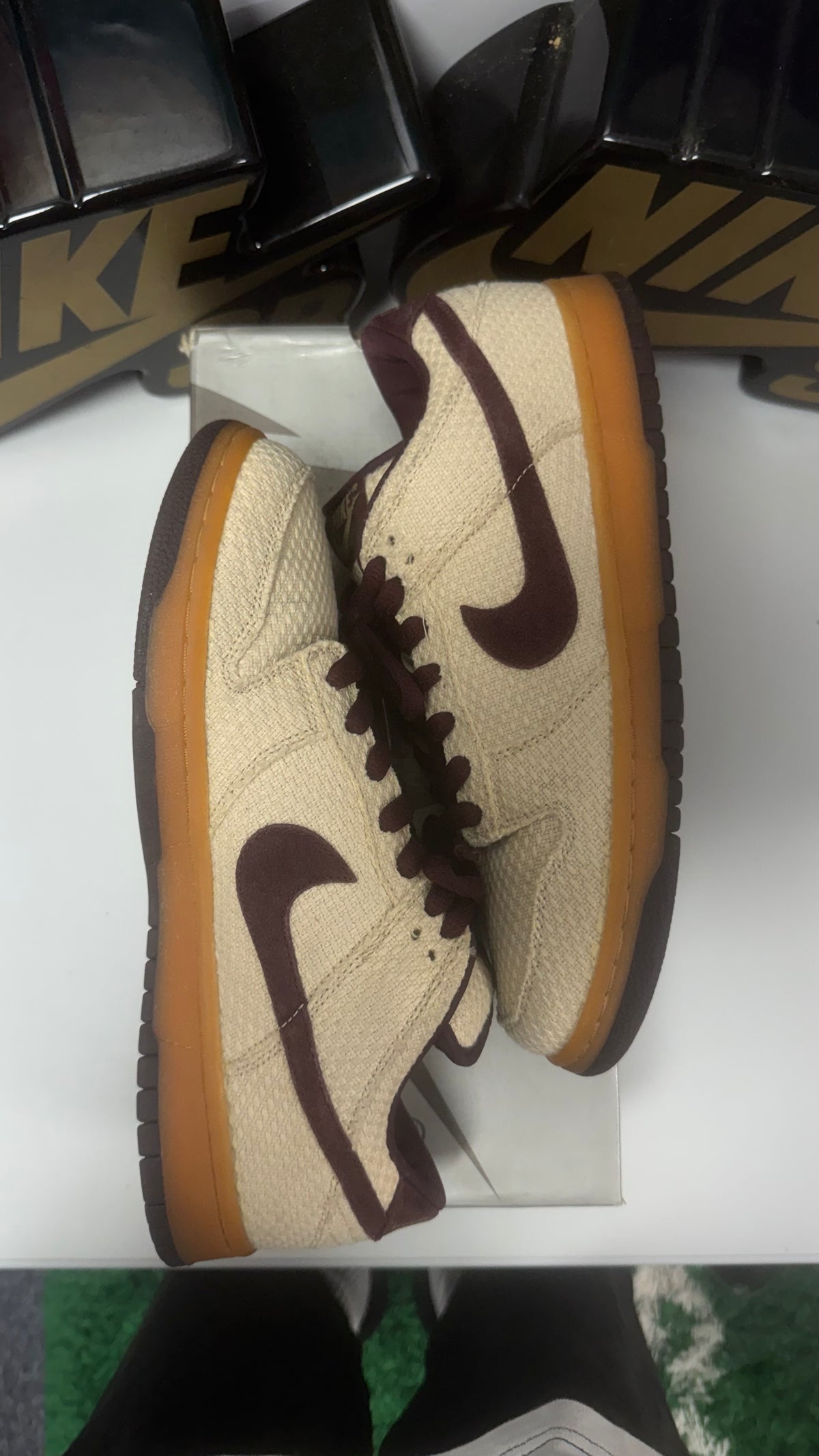 MAHOGANY HEMP UK 9 2003