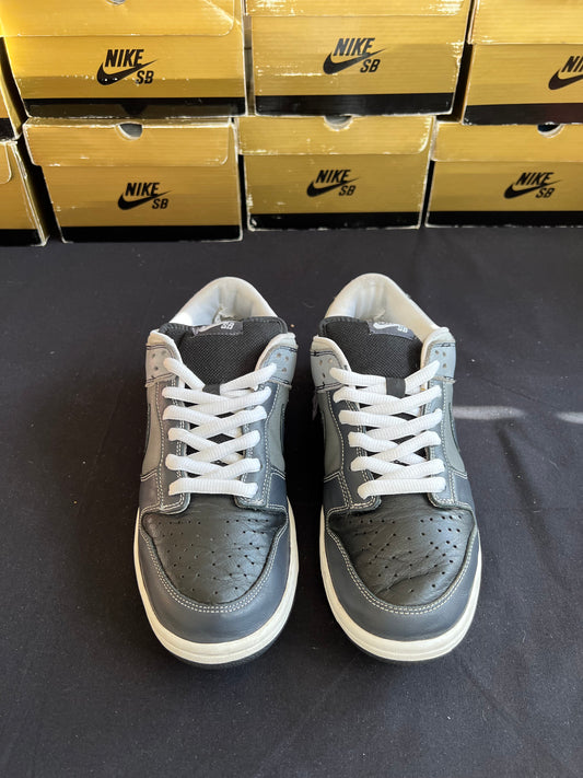 LUNAR ECLIPSE EAST UK 8 2005