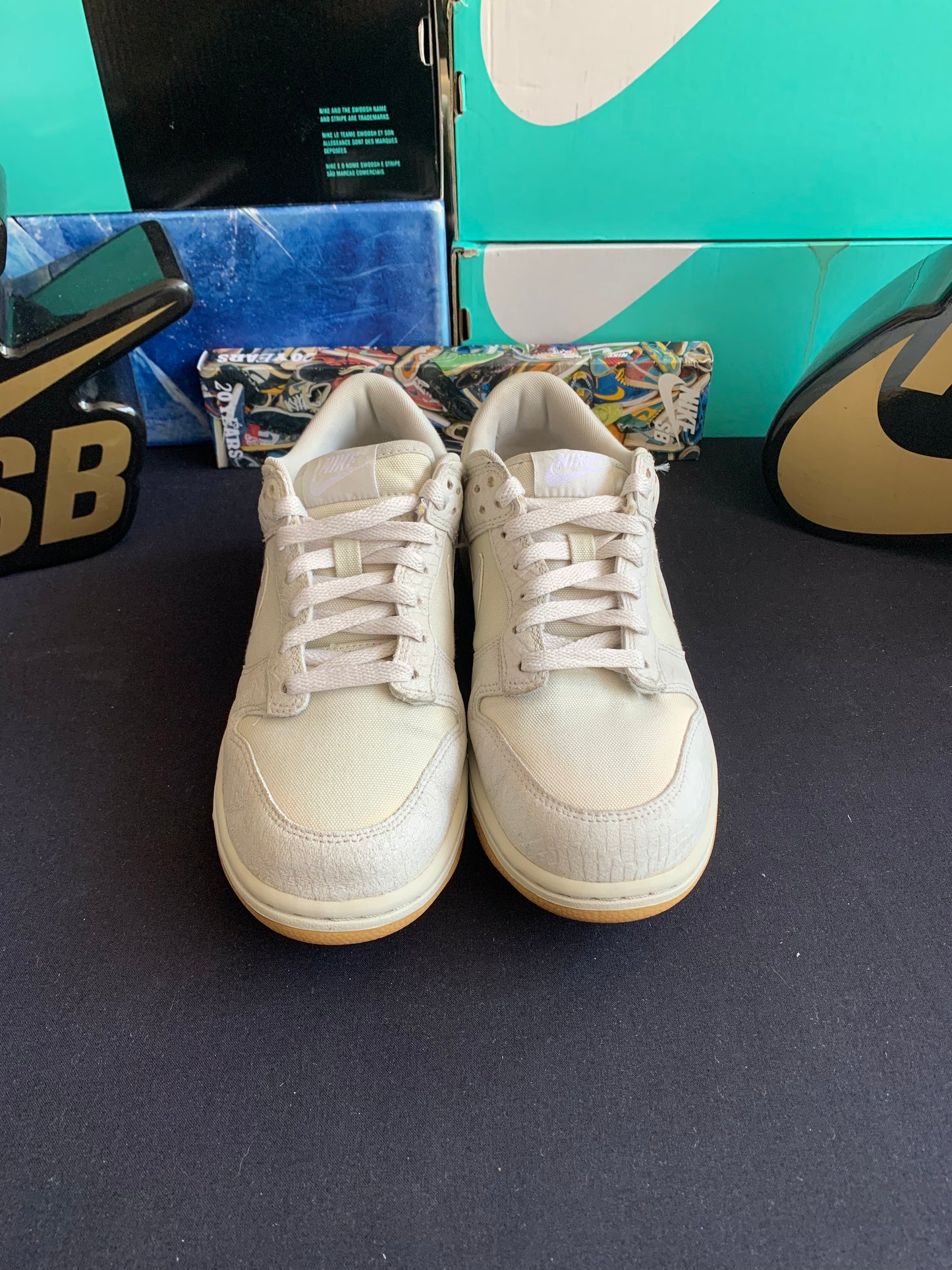 LIGHT BONE UK 6 2017